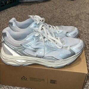 Mizuno Racer S Men’s 10